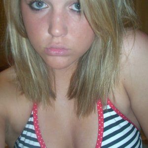 Sexkontakte für Sextreffen in Suhl, Alter: 27 Jahre (6)