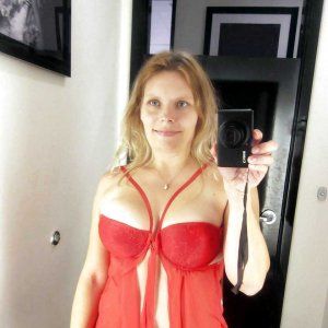 Sexkontakte für Sextreffen in Raesfeld, Alter: 36 Jahre (7)